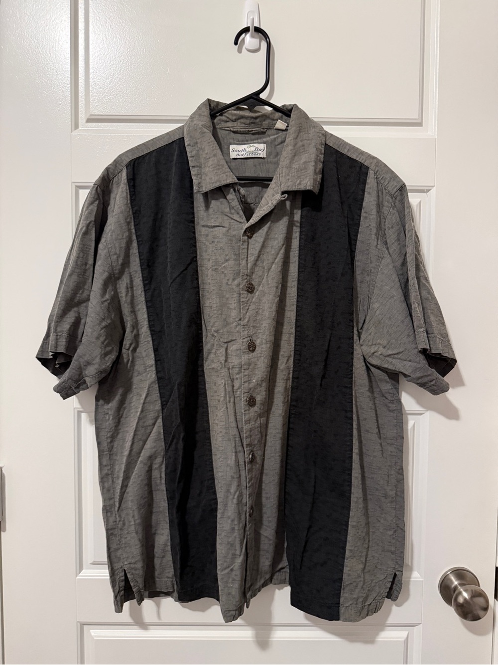 Men's Short-Sleeve Button-Down Shirt - Gray & Black Vertical Panels